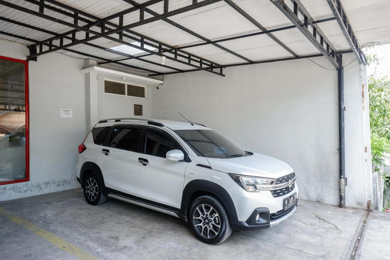 Reddoorz Near Kawasan Bandara Ahmad Yani Hotel Semarang