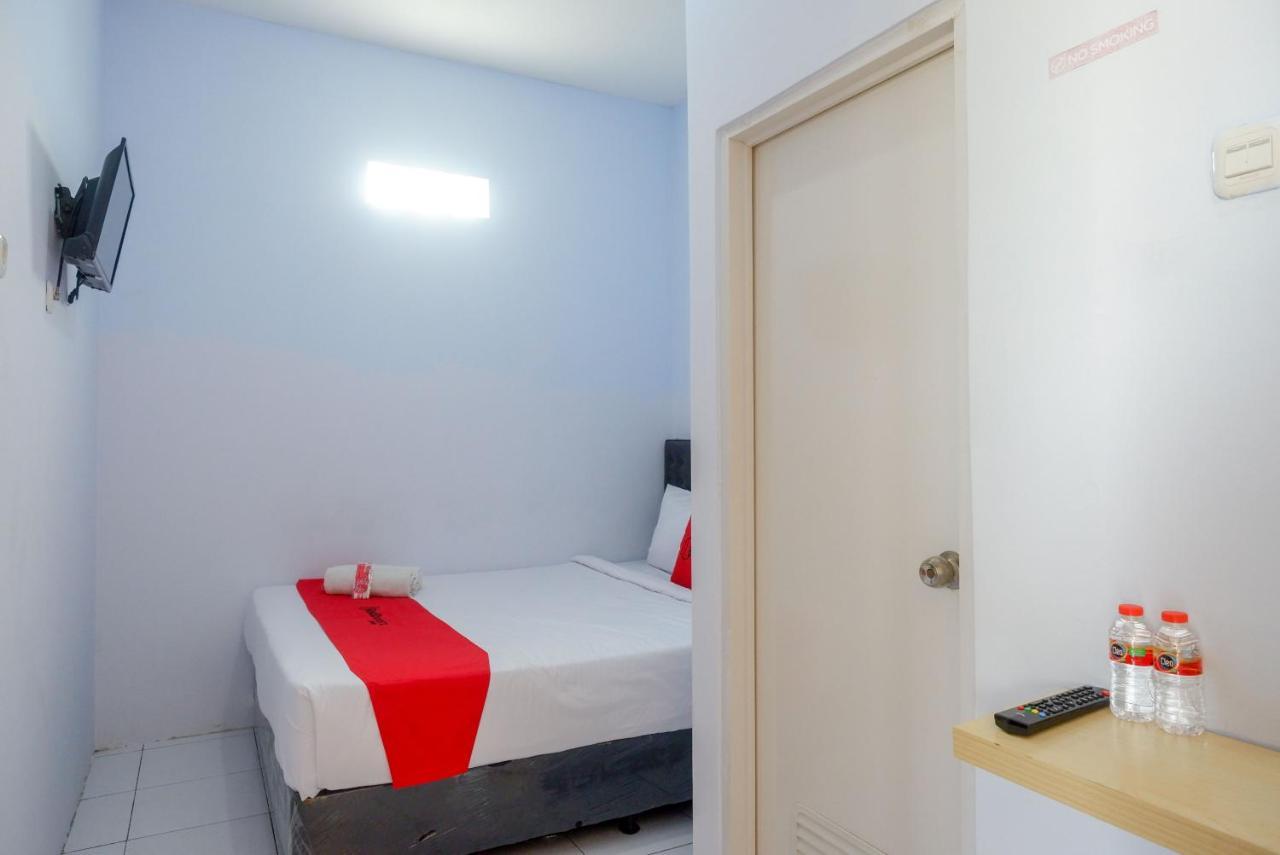 Reddoorz Near Kawasan Bandara Ahmad Yani Hotel 2*