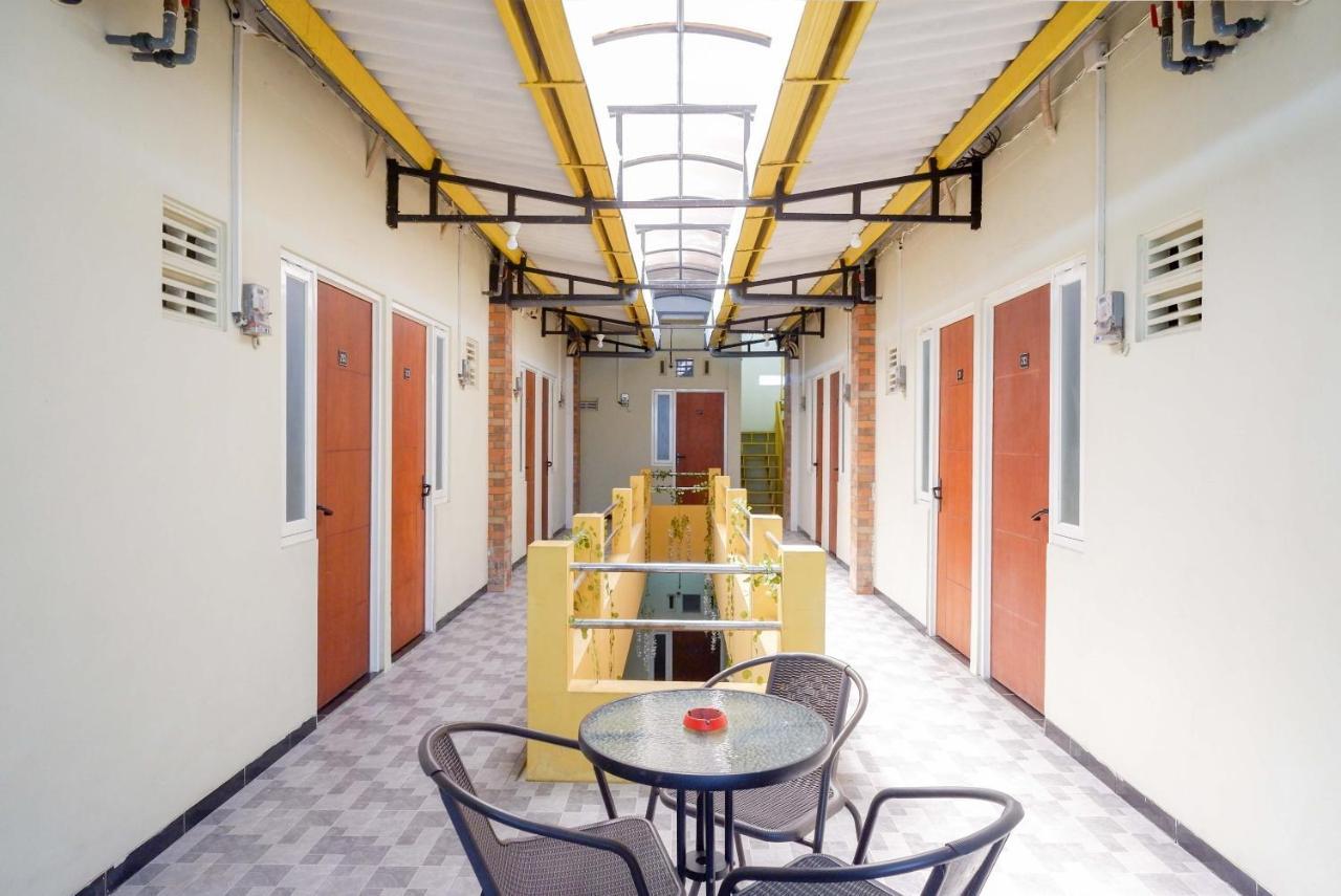 Reddoorz Near Kawasan Bandara Ahmad Yani Semarang